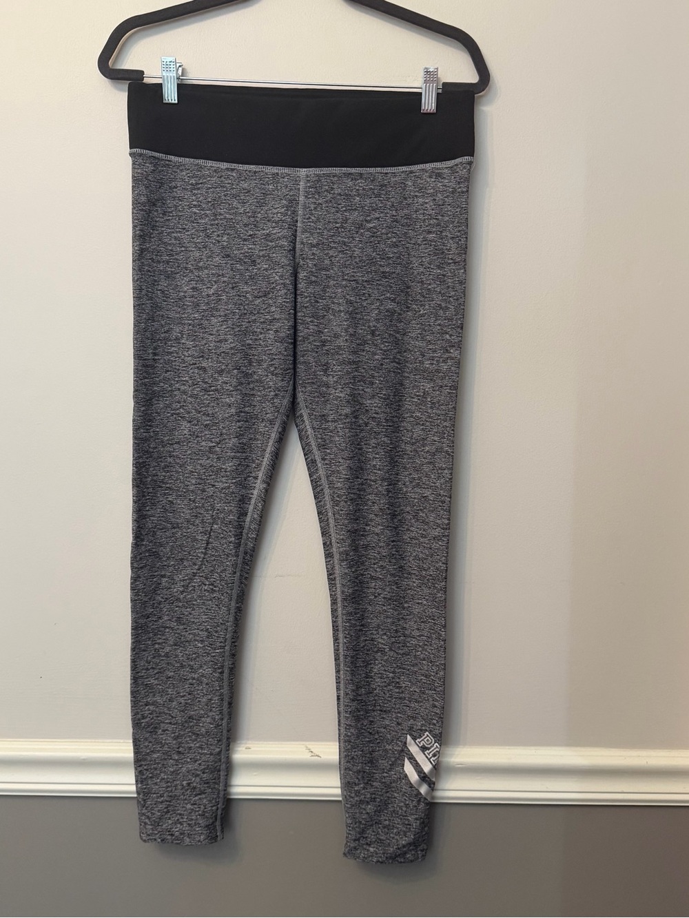PINK Victoria's Secret Gray Heather Leggings with Black Waistband